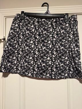 Tranquility by Colorado Clothing Black and White Floral Mini Skort